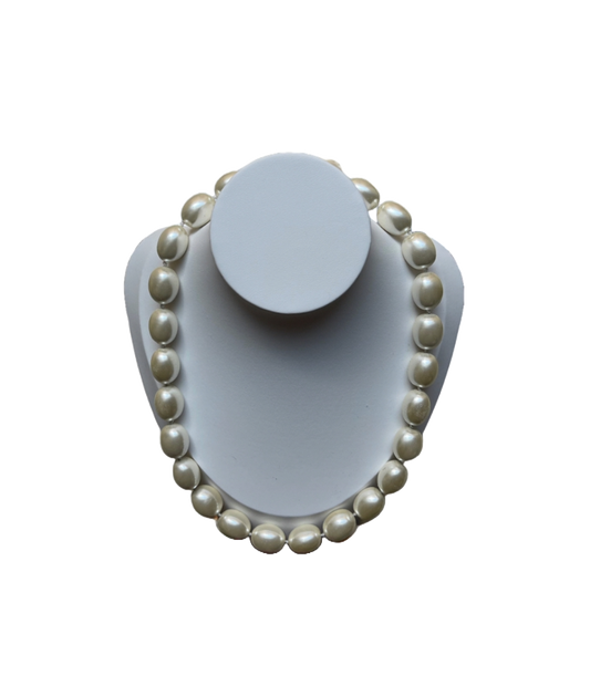 SENCILLA MOTHER OF PEARL NECKLACE